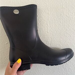 UGG Women's Black Short Rain Boot